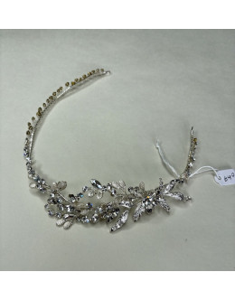Silver floral and leaf diamante headpiece Silver floral and leaf diamante headpiece