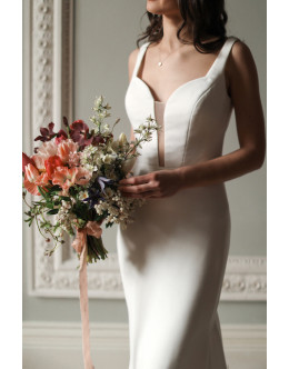 Enchanting Mon Cheri Bridal gown. Size 8 Enchanting Mon Cheri Bridal gown. Size 8