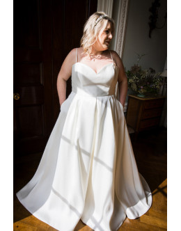 Terra Bridal Satin gown. Size 24 Terra Bridal Satin gown. Size 24