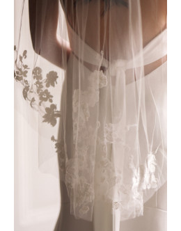 Fingertip length two tier veil Fingertip length two tier veil